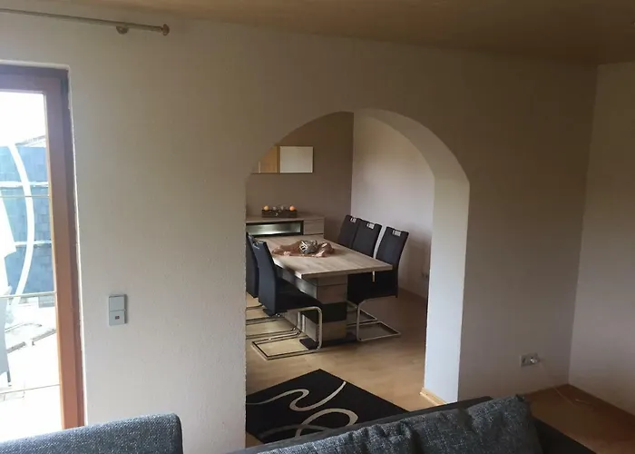 בית נופש Eifelferienhaus Pruem